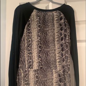 Snakeskin print sweater
